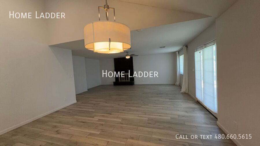 4362 E Ludlow Dr - Photo 6 of 30