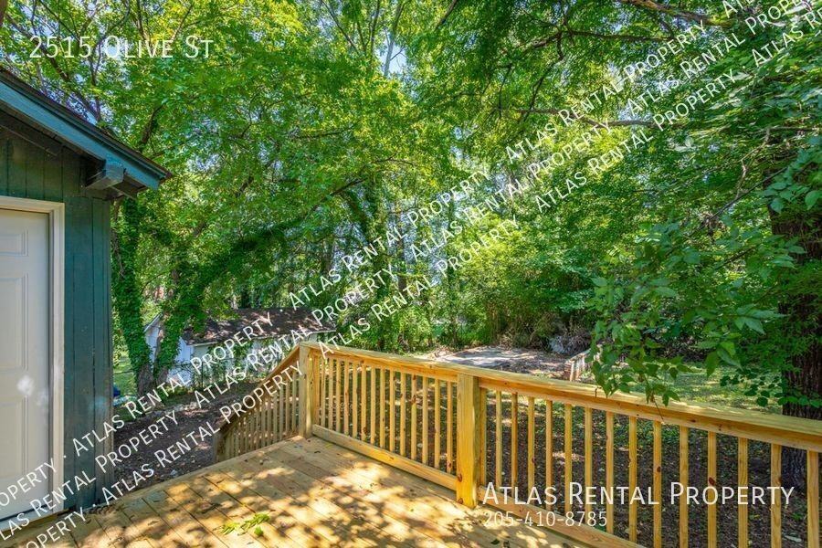 2515 Olive St - Photo 6 of 23