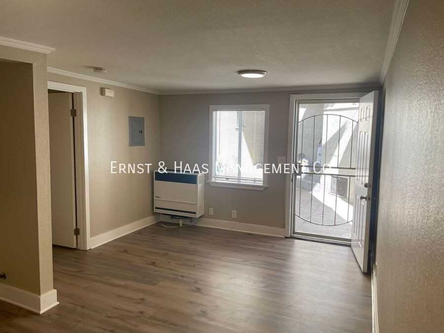 1222 E Appleton St - Photo 3 of 9