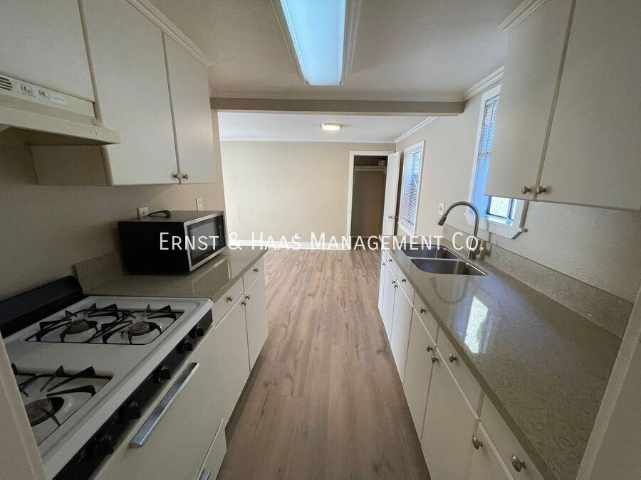 1222 E Appleton St - Photo 5 of 9