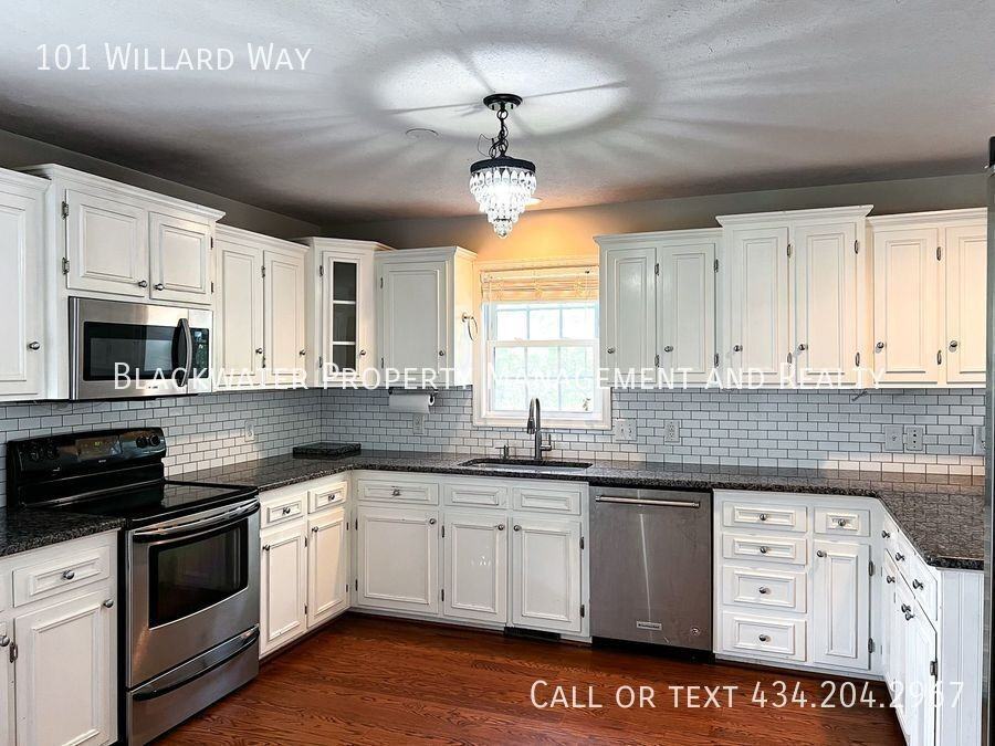 101 Willard Way - Photo 5 of 15