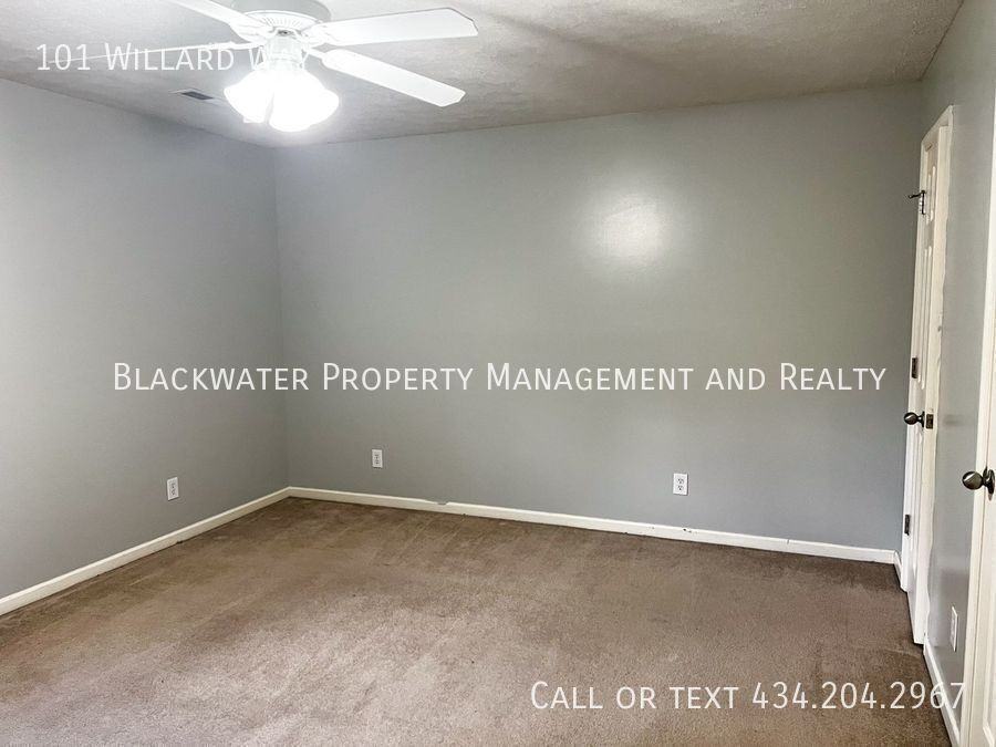 101 Willard Way - Photo 7 of 15