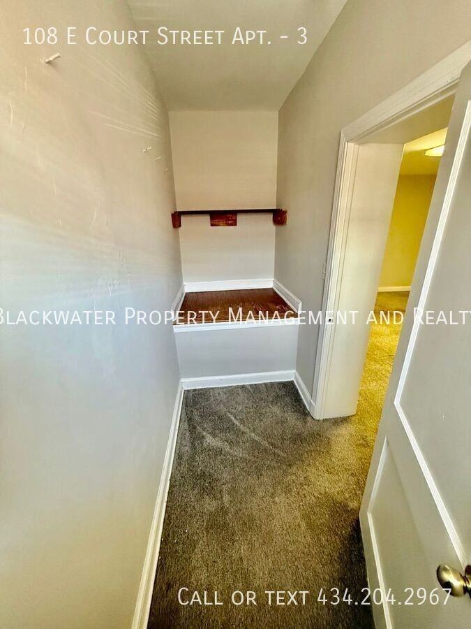 108 E Court St #3 - Photo 5 of 8