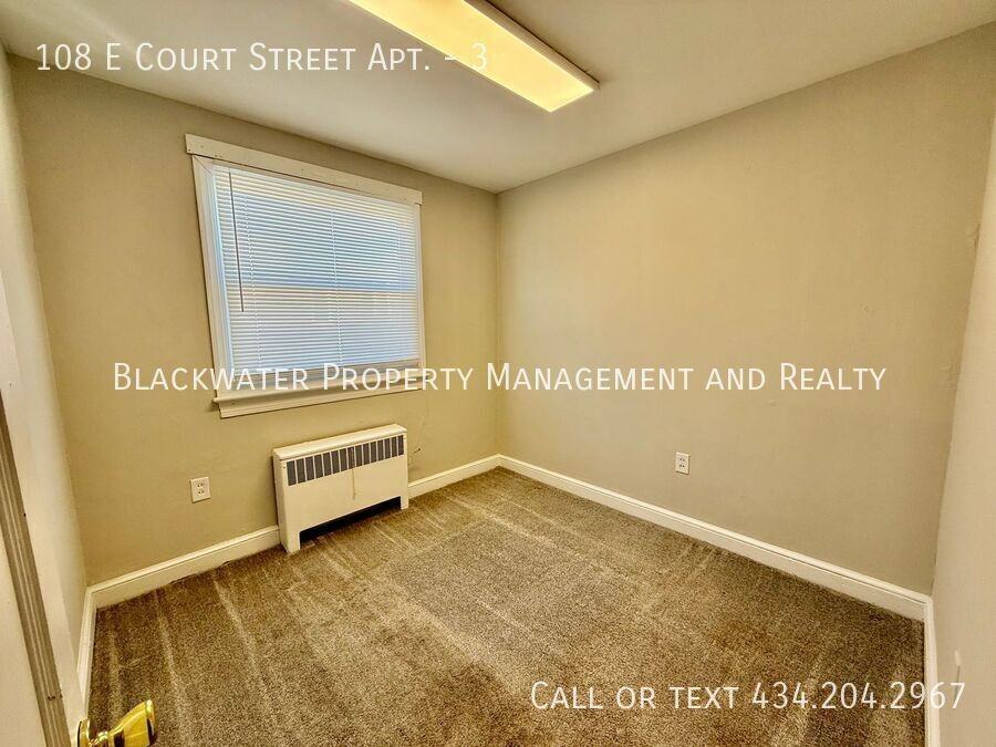 108 E Court St #3 - Photo 6 of 8