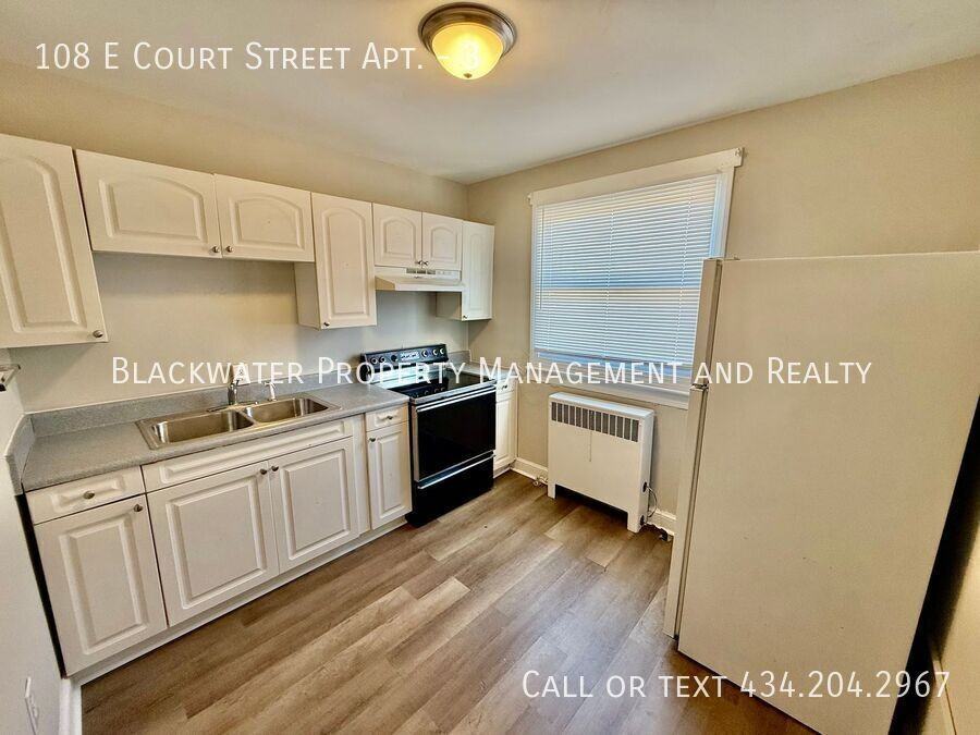 108 E Court St #3 - Photo 7 of 8