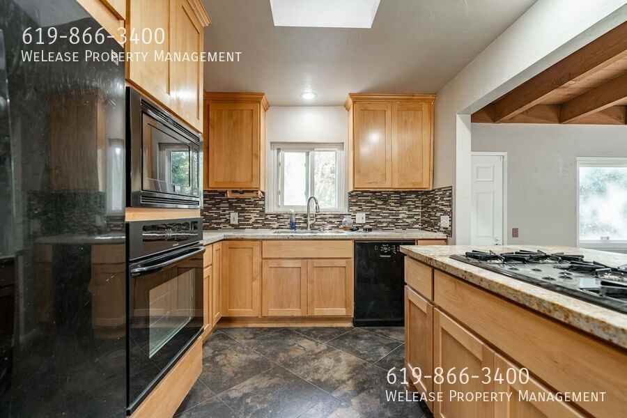 9316 Marilla Dr - Photo 4 of 24