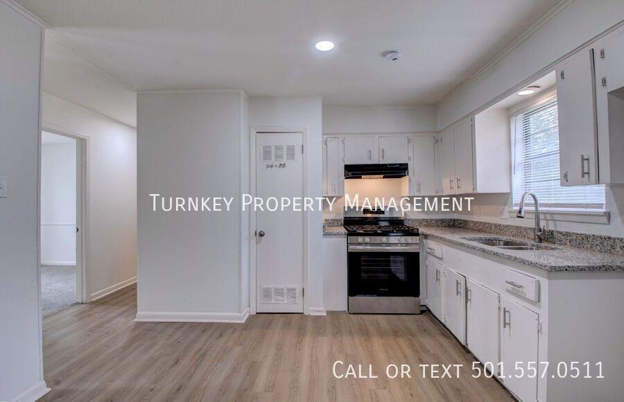 6 Parkridge Dr - Photo 2 of 11
