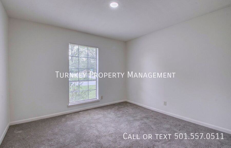 6 Parkridge Dr - Photo 4 of 11
