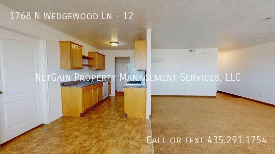 1768 N Wedgewood Ln #12 - Photo 6 of 14