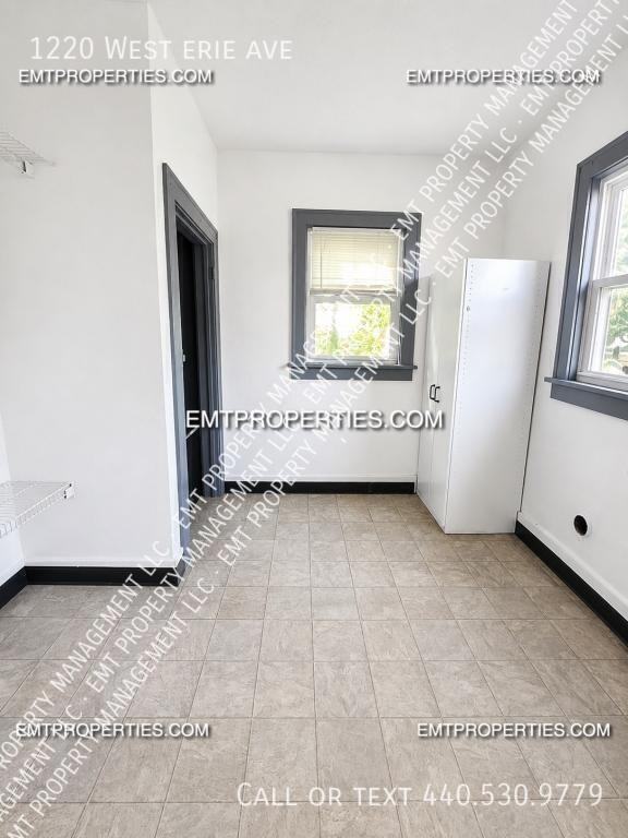 1220 W Erie Ave - Photo 2 of 8