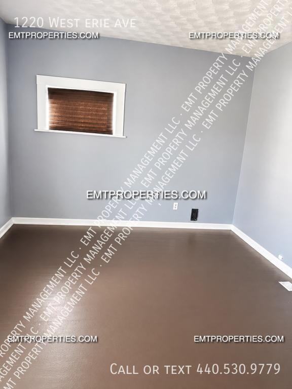1220 W Erie Ave - Photo 7 of 8