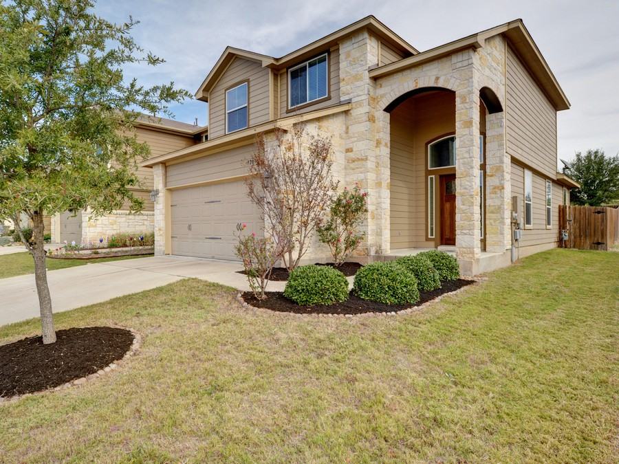 9205 Sweetgum Dr - Photo 4 of 31