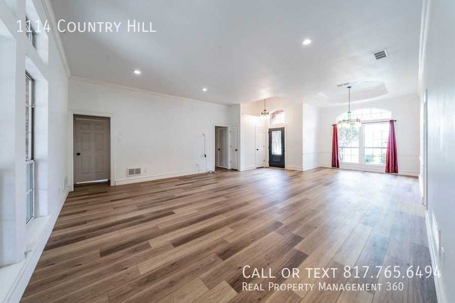 1114 Countryhill Dr - Photo 5 of 26