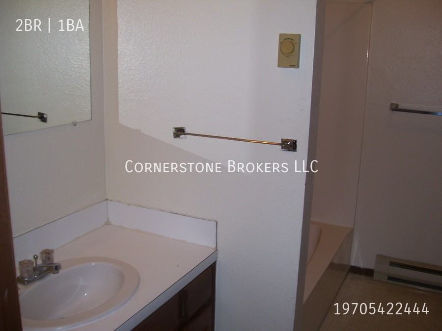 238 Applewood St - Photo 4 of 5