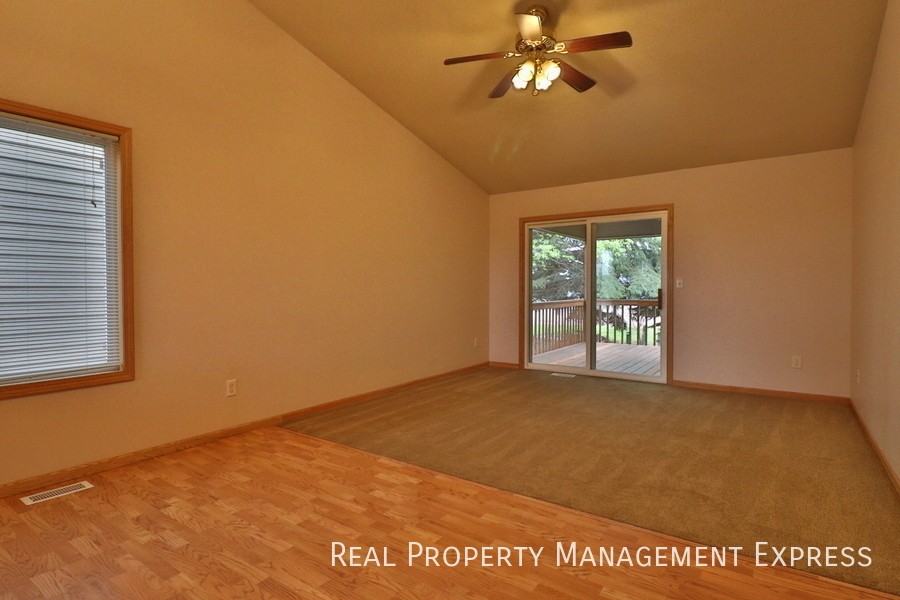 1111 S Dundee Dr - Photo 2 of 21
