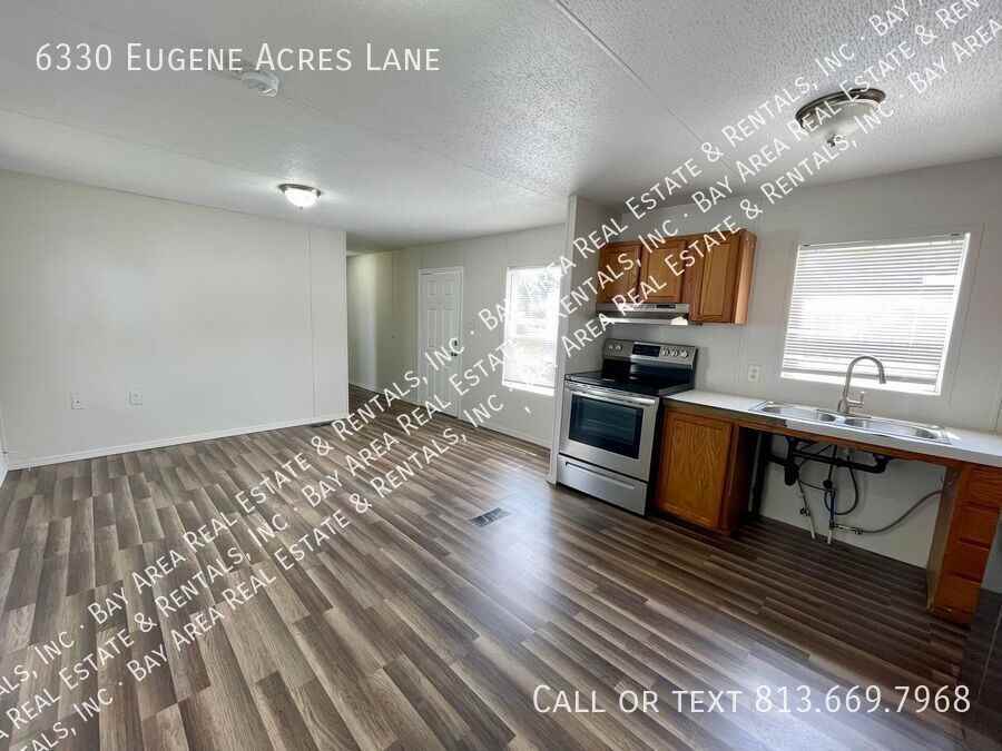 6330 Eugene Acres Ln - Photo 3 of 18