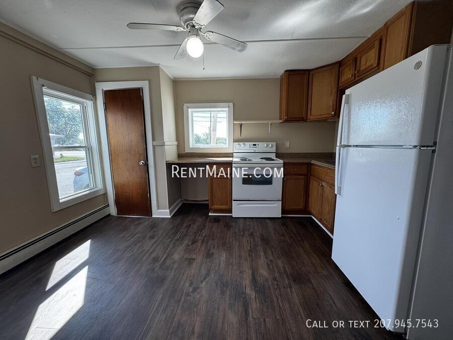 172 College Ave #5 - Photo 2 of 11