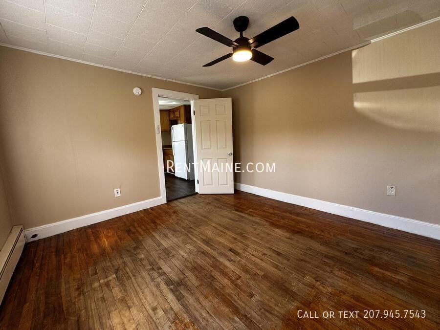 172 College Ave #5 - Photo 4 of 11