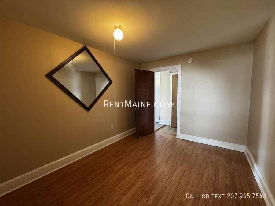 172 College Ave #5 - Photo 6 of 11