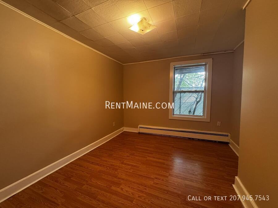 172 College Ave #5 - Photo 7 of 11