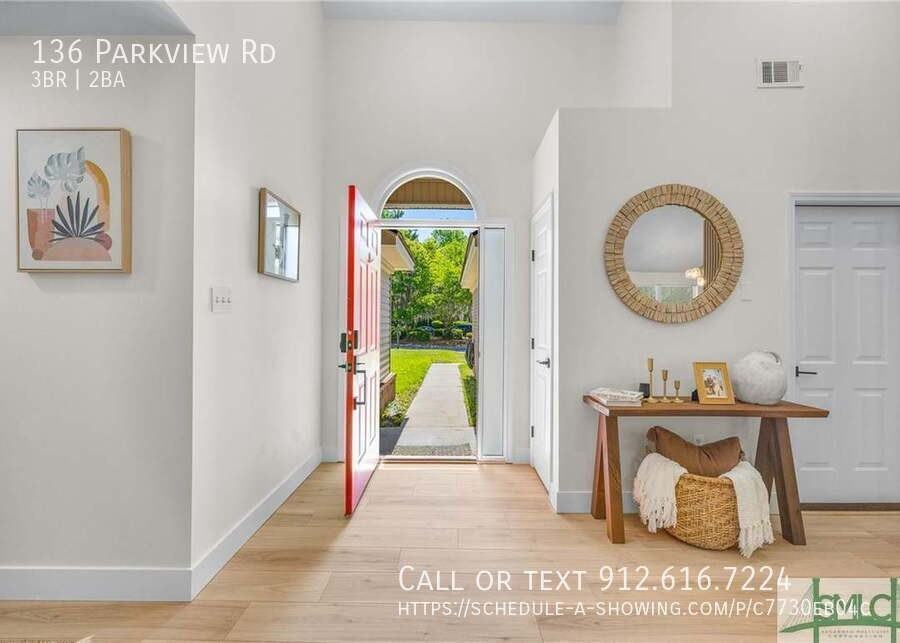 136 Parkview Rd - Photo 6 of 34