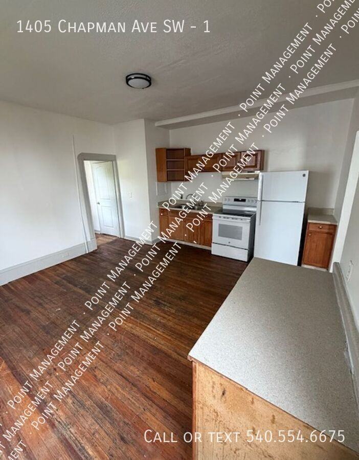 1405 Chapman Ave Sw #1 - Photo 3 of 6