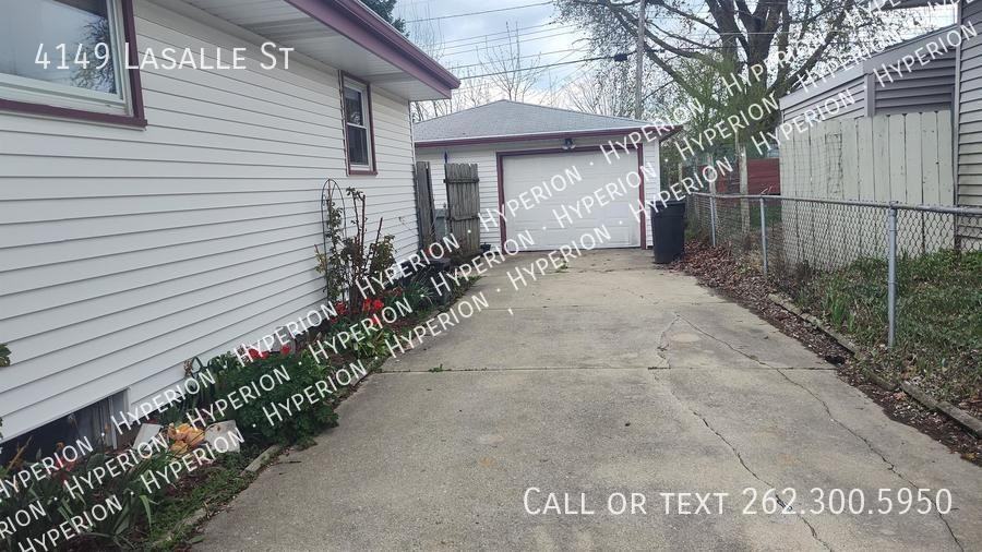 4149 Lasalle St - Photo 3 of 12