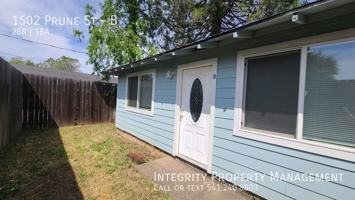 featured image of 1502 Prune St #B