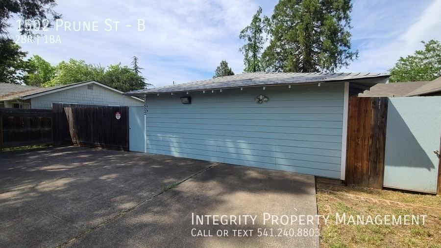 1502 Prune St #B - Photo 5 of 16