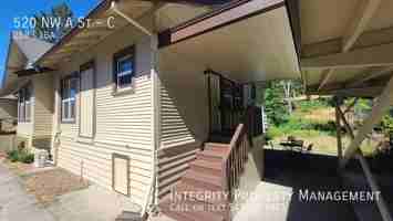 featured image of 520 Nw A St #C
