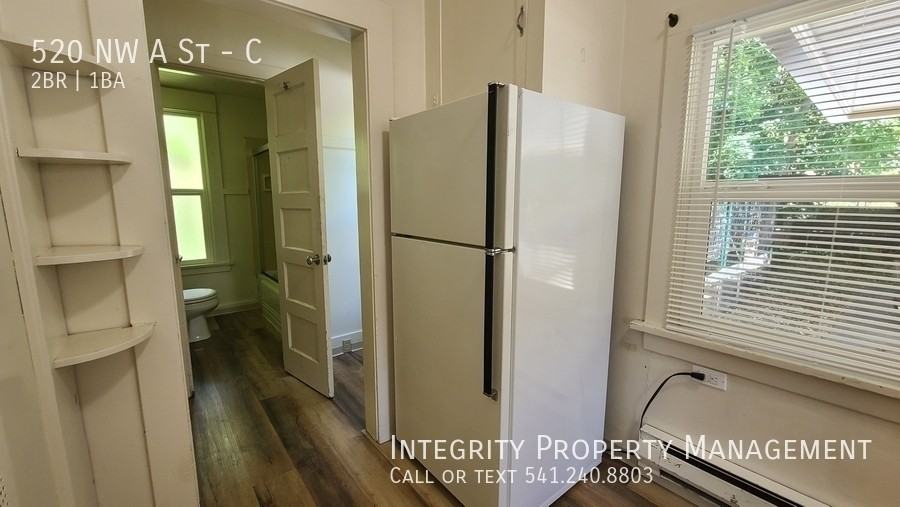 520 Nw A St #C - Photo 6 of 20