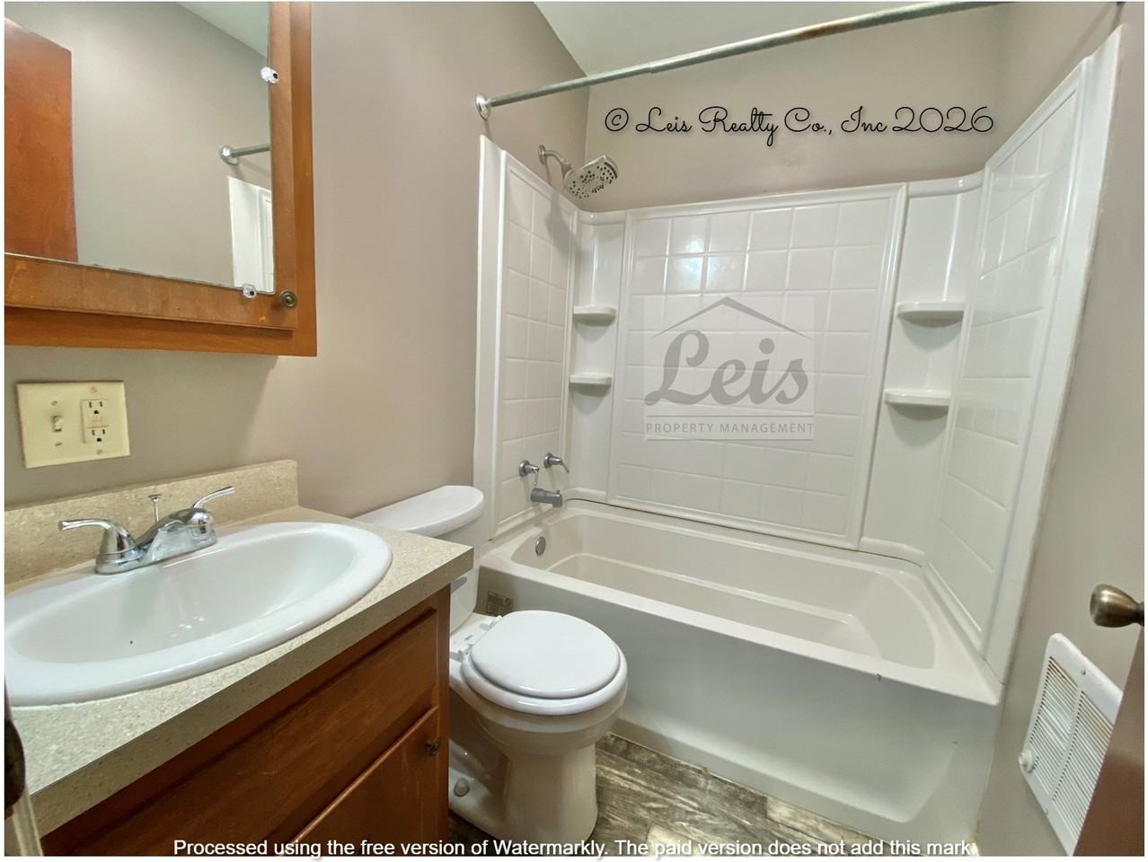 219 South Barron Street - Photo 5 of 14