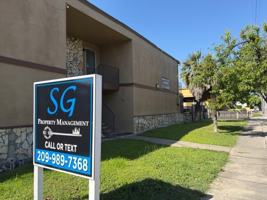 featured image of 216 E Granger Ave