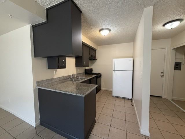216 East Granger Avenue - Photo 3 of 11