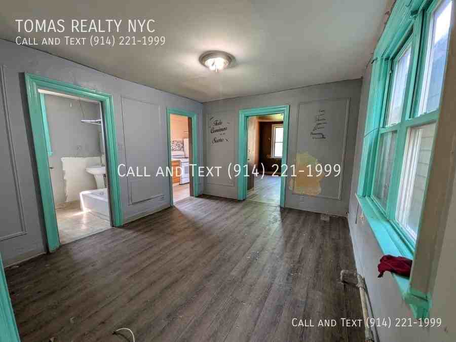 153 Mclean Ave - Photo 4 of 7