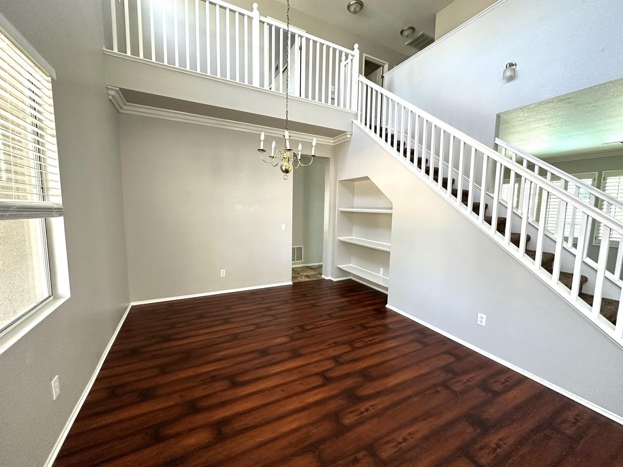 43435 Tylman St - Photo 4 of 21