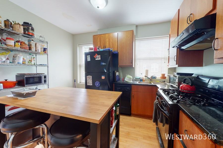2701 N Richmond St #1 - Photo 2 of 14