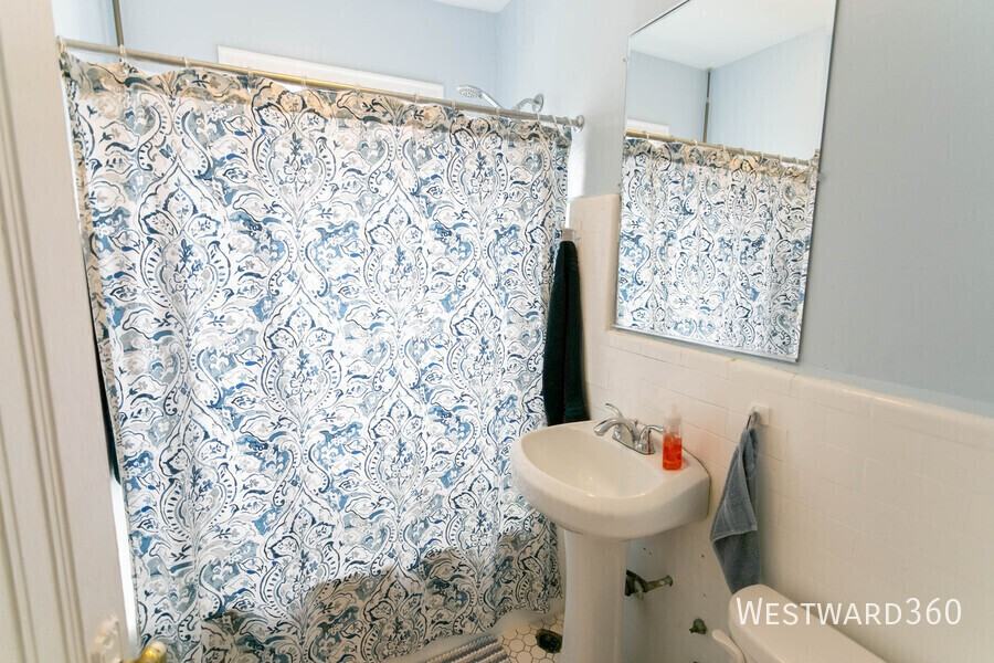 1620 W Farwell Ave #2A - Photo 7 of 11