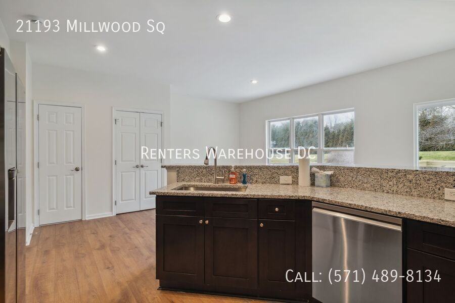 21193 Millwood Sq - Photo 5 of 21