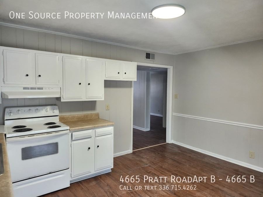 4665 Pratt RoadApt B #4665B - Photo 4 of 11