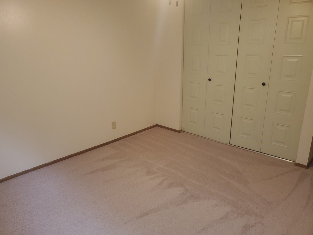 N64W24120 Main Street - Photo 6 of 10