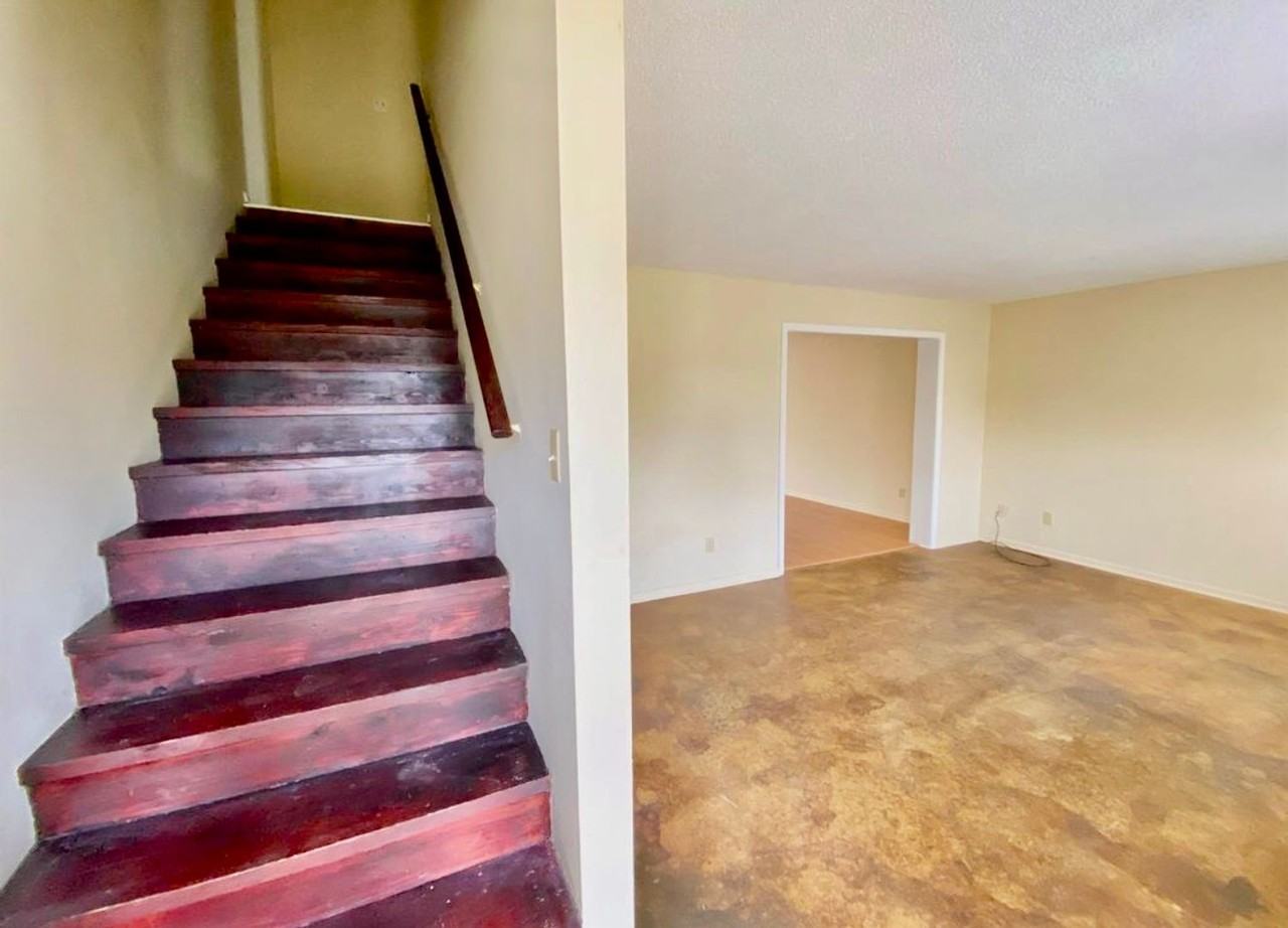 5666 Hinton Pl - Photo 3 of 24