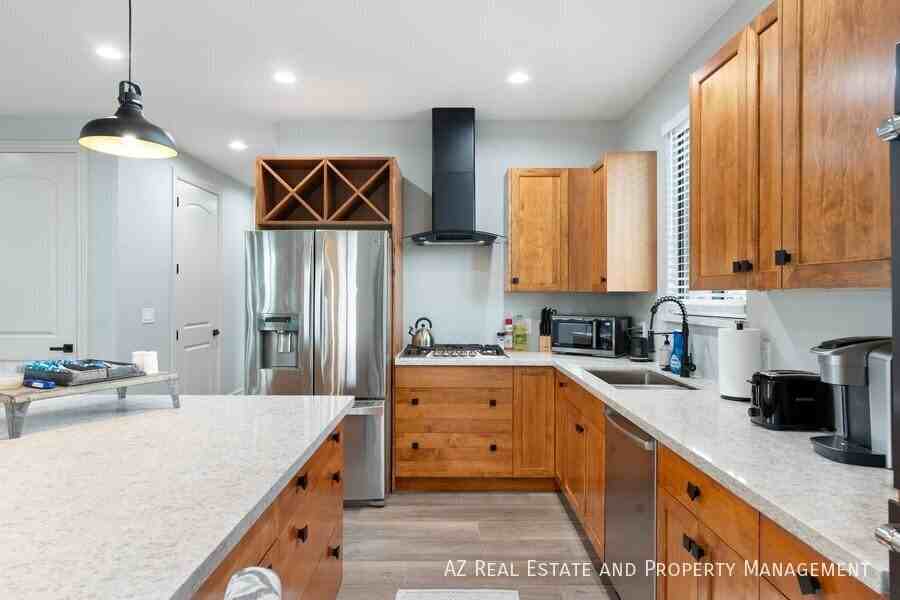 3112 N Valencia Ln - Photo 5 of 39