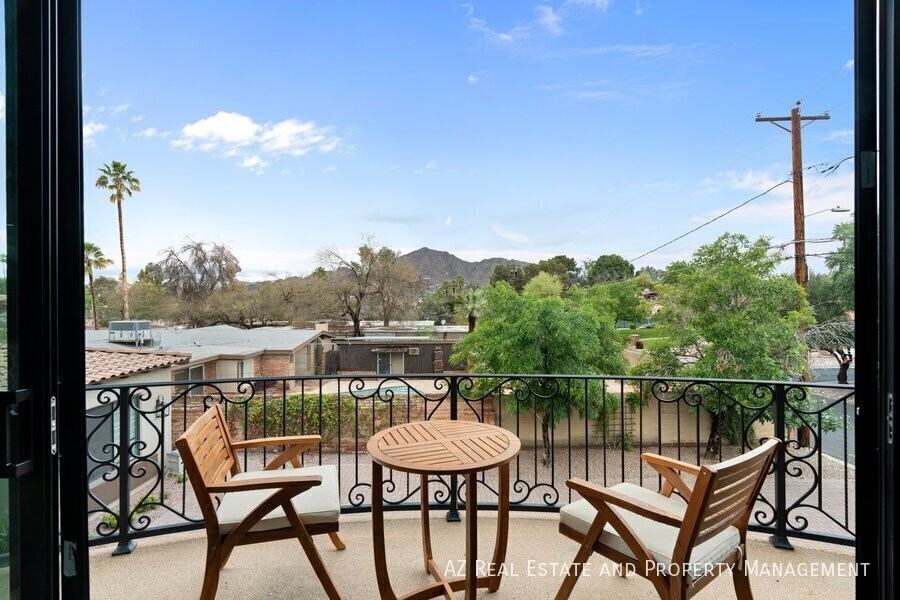 3112 N Valencia Ln - Photo 7 of 39