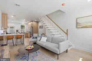 2117 Clymer St - Photo 1 of 1