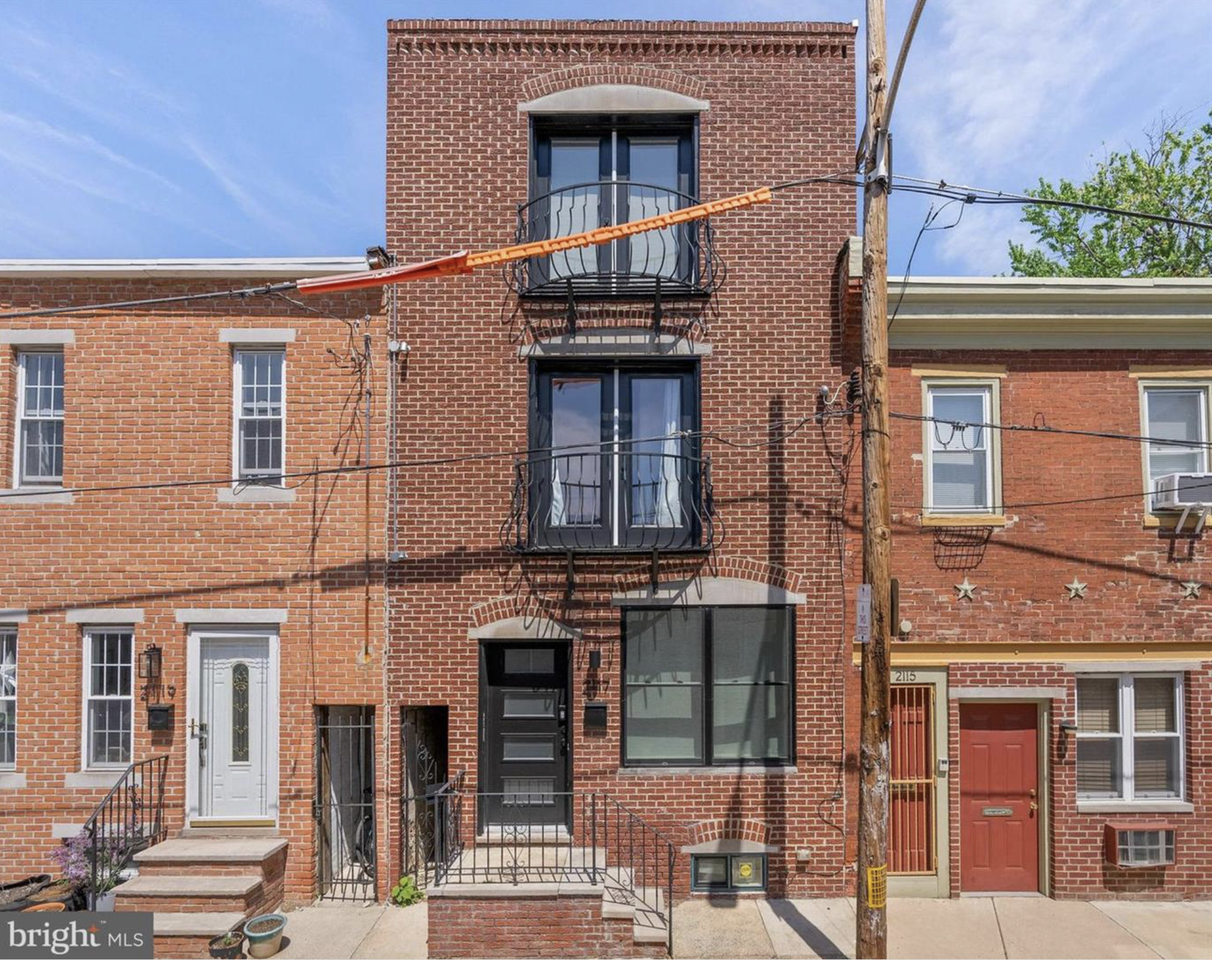 2117 Clymer St - Photo 2 of 10