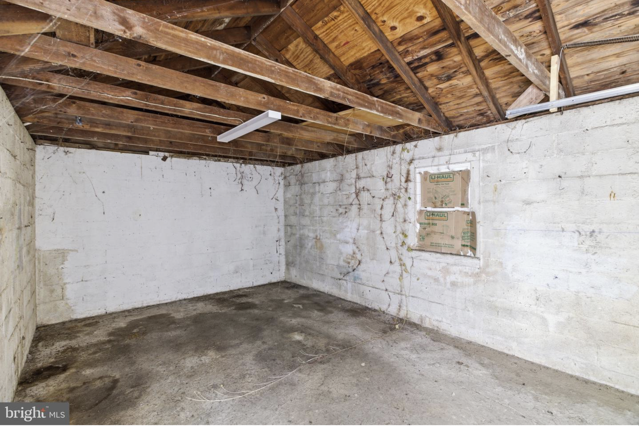 820 Greenhill Rd - Photo 6 of 37
