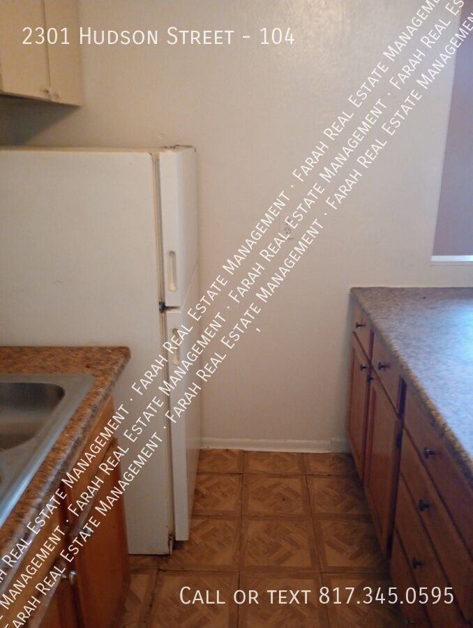 2301 Hudson St #104 - Photo 5 of 12