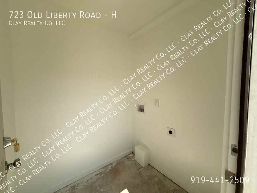 723 Old Liberty Rd #H - Photo 7 of 17