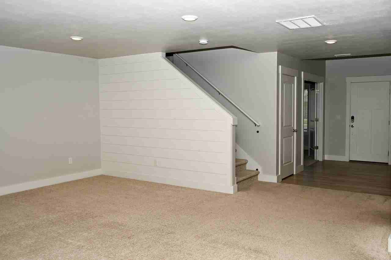 1254 W 290 South- Amber Flds - Photo 5 of 25